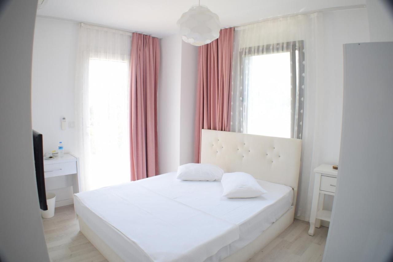 Forever Alacati Boutique Hotel Extérieur photo